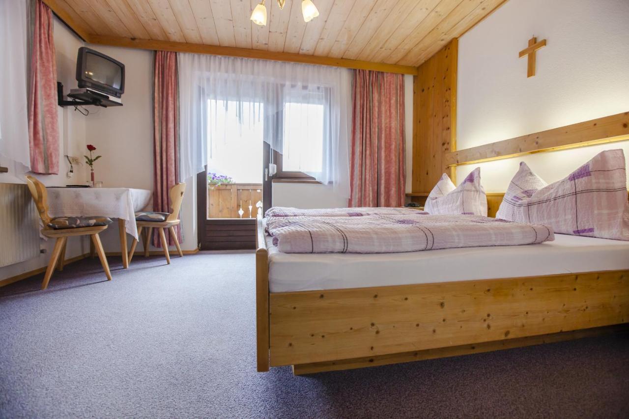 Pension Mariandl Neustift im Stubaital Exterior photo